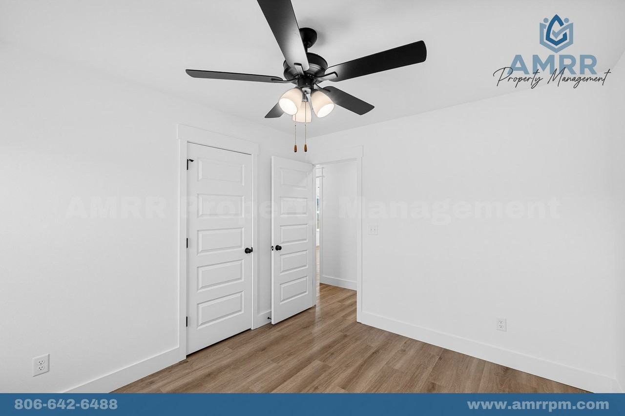 1804 Ferguson St - Photo 2 of 38