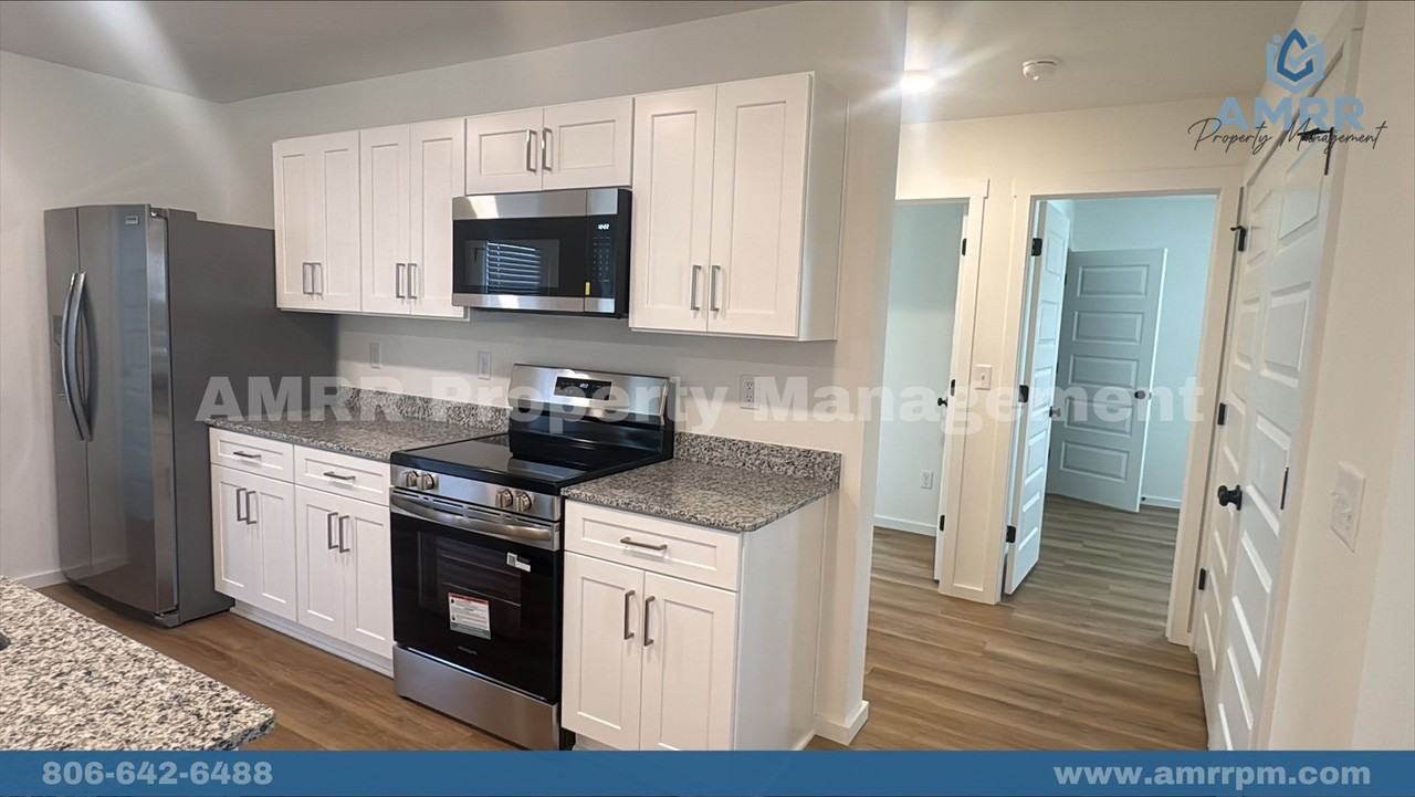 1833 Porter St - Photo 2 of 14