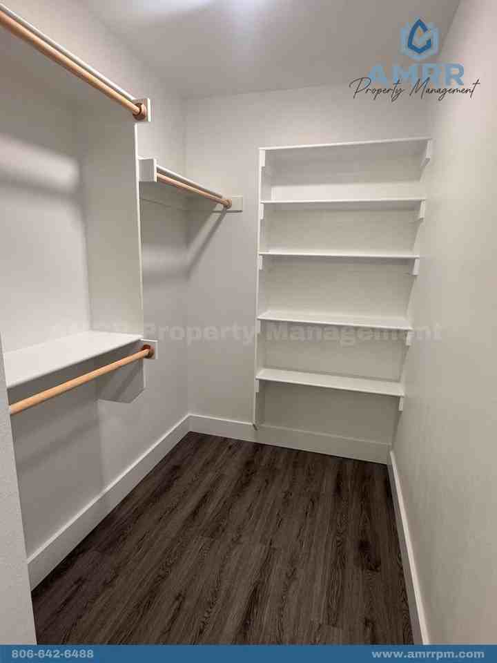 1905 Porter St - Photo 2 of 29