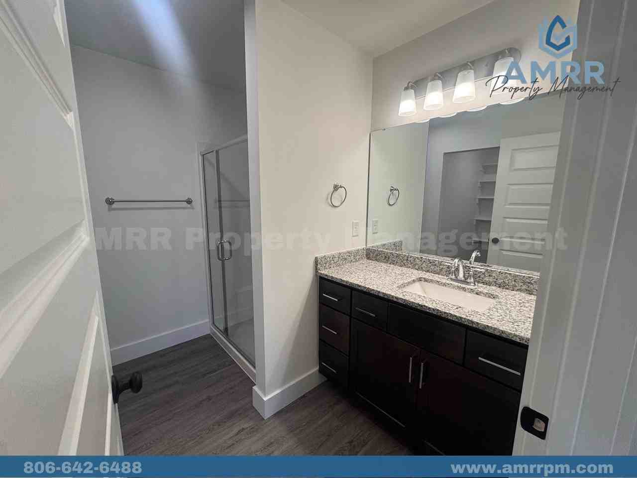 1905 Porter St - Photo 3 of 29