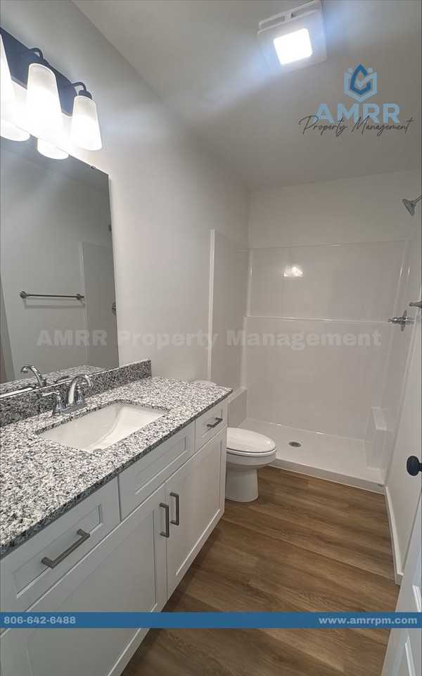 1917 Porter St - Photo 6 of 22
