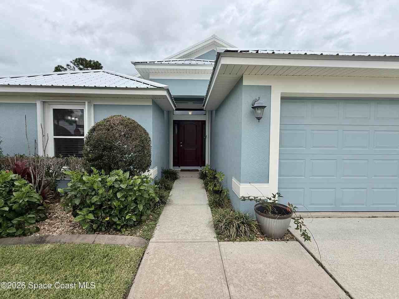 4210 Aria Dr - Photo 3 of 32