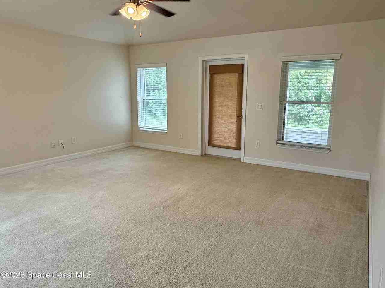 4210 Aria Dr - Photo 6 of 32