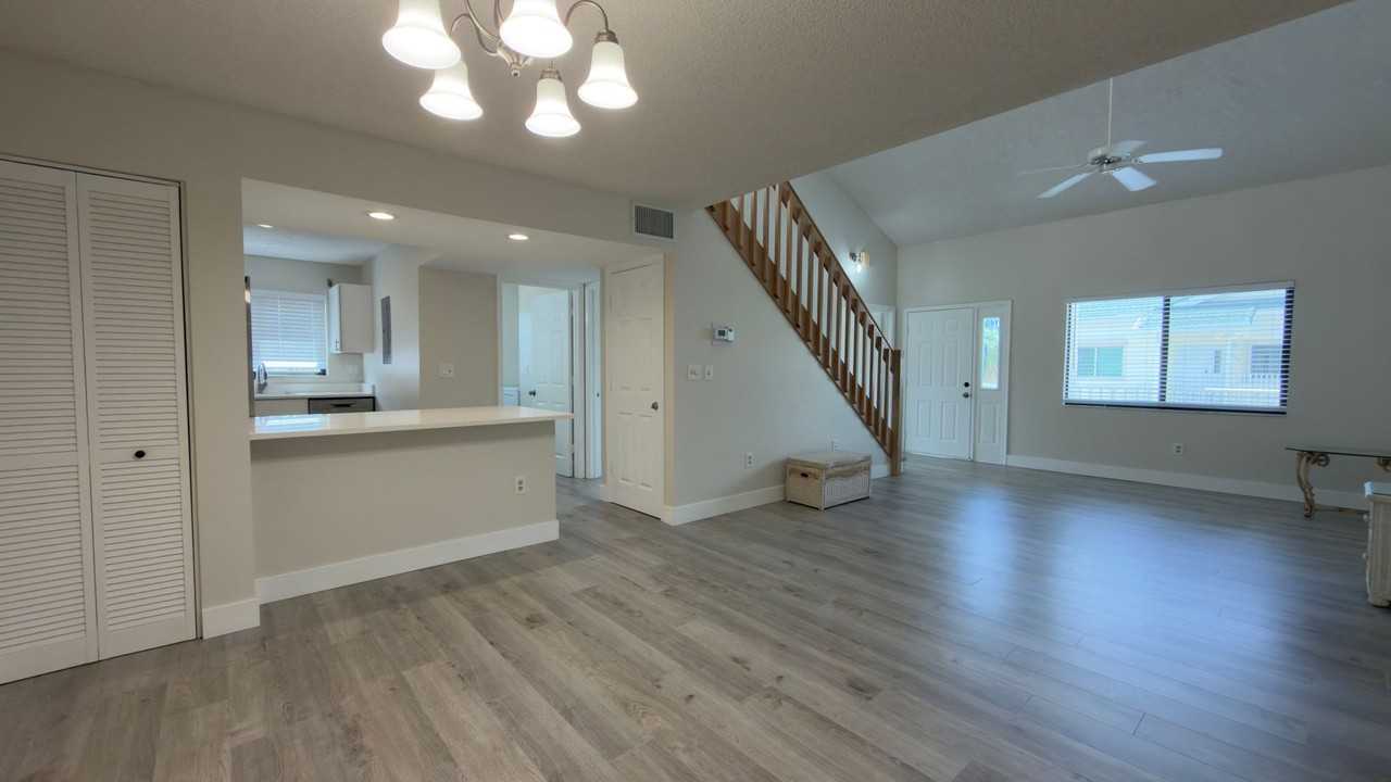 160 Bella Vista Ct N #60 - Photo 2 of 48