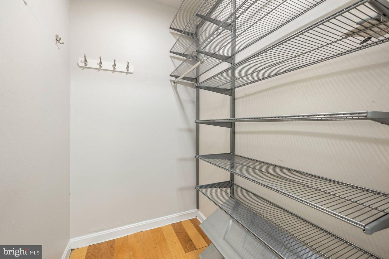 2401 Normandy Square Pl - Photo 3 of 30