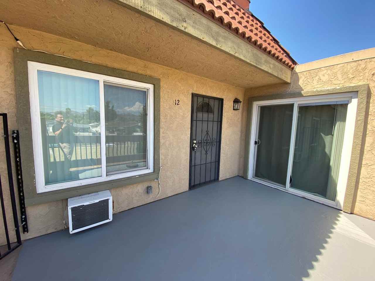 1160 E Washington Ave - Photo 3 of 26