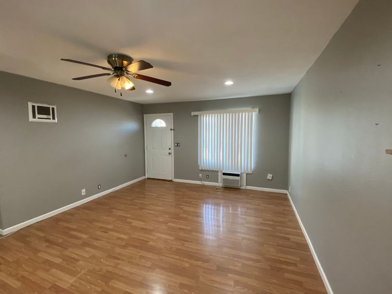 1160 E Washington Ave - Photo 7 of 26