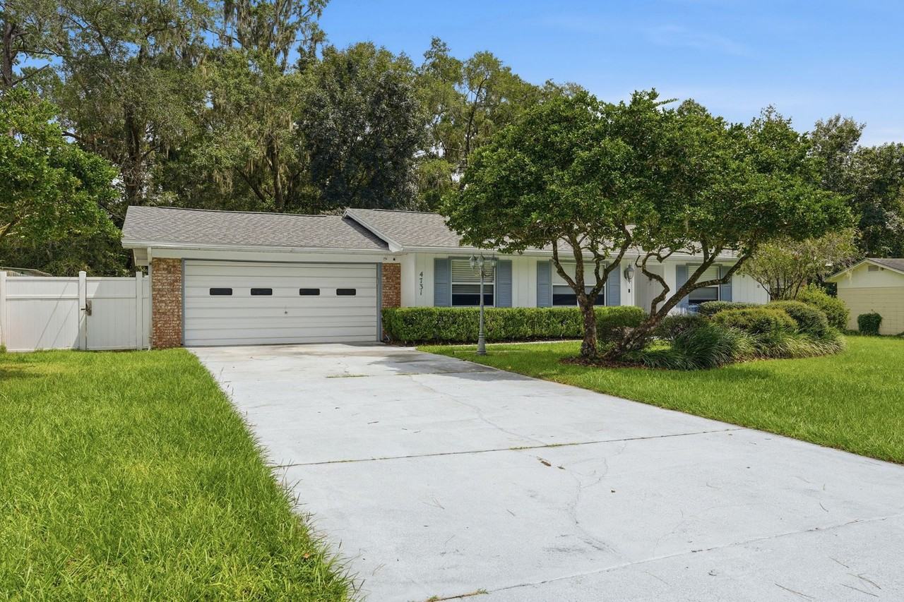 4731 Nw 39th St - Photo 2 of 37