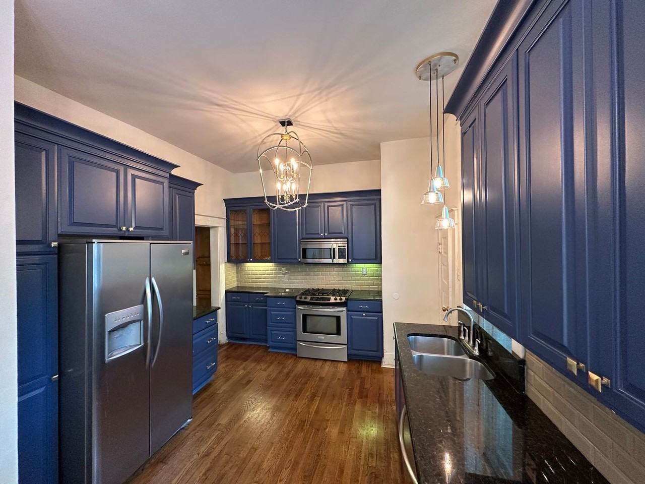 1318 Harbert Ave - Photo 5 of 13
