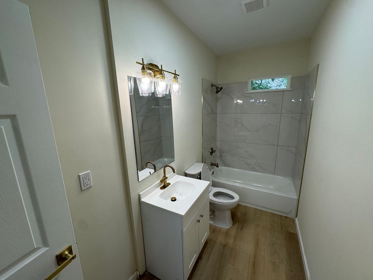 2554 Selman Ave - Photo 5 of 10