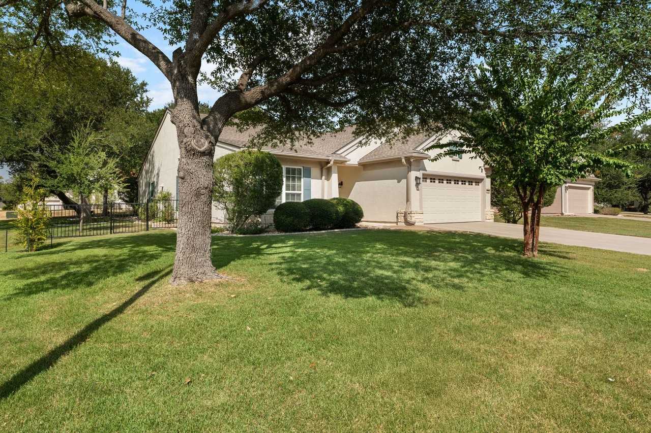 304 Klondike Dr - Photo 2 of 49