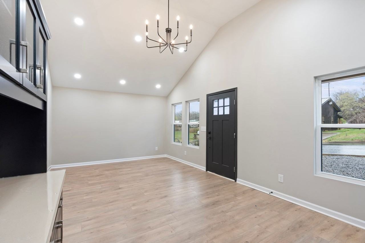 804 Martin St - Photo 6 of 29