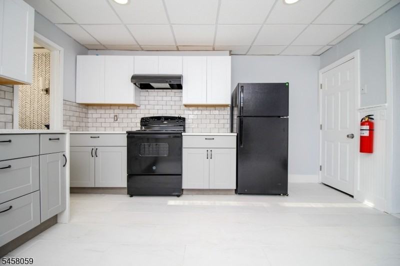 2 Baker Ave - Photo 5 of 23