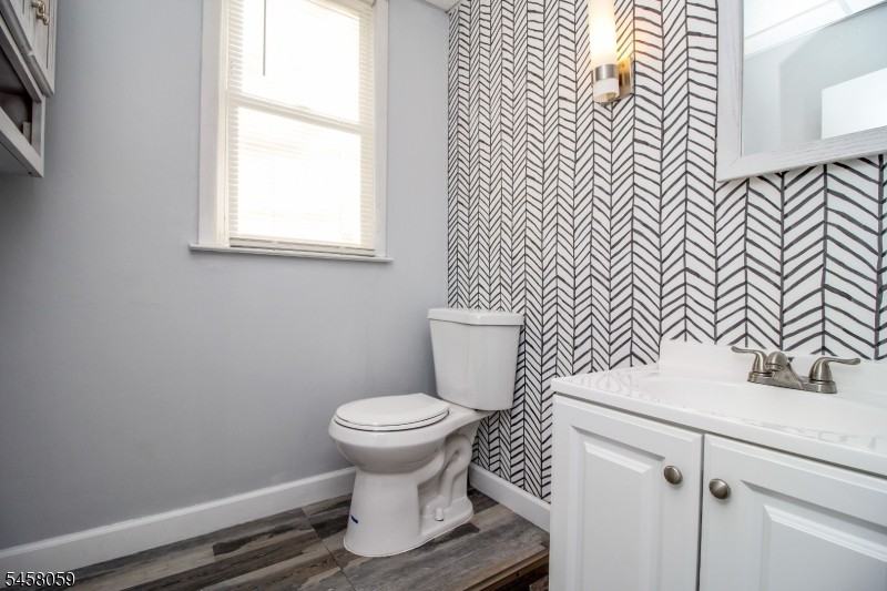2 Baker Ave - Photo 7 of 23