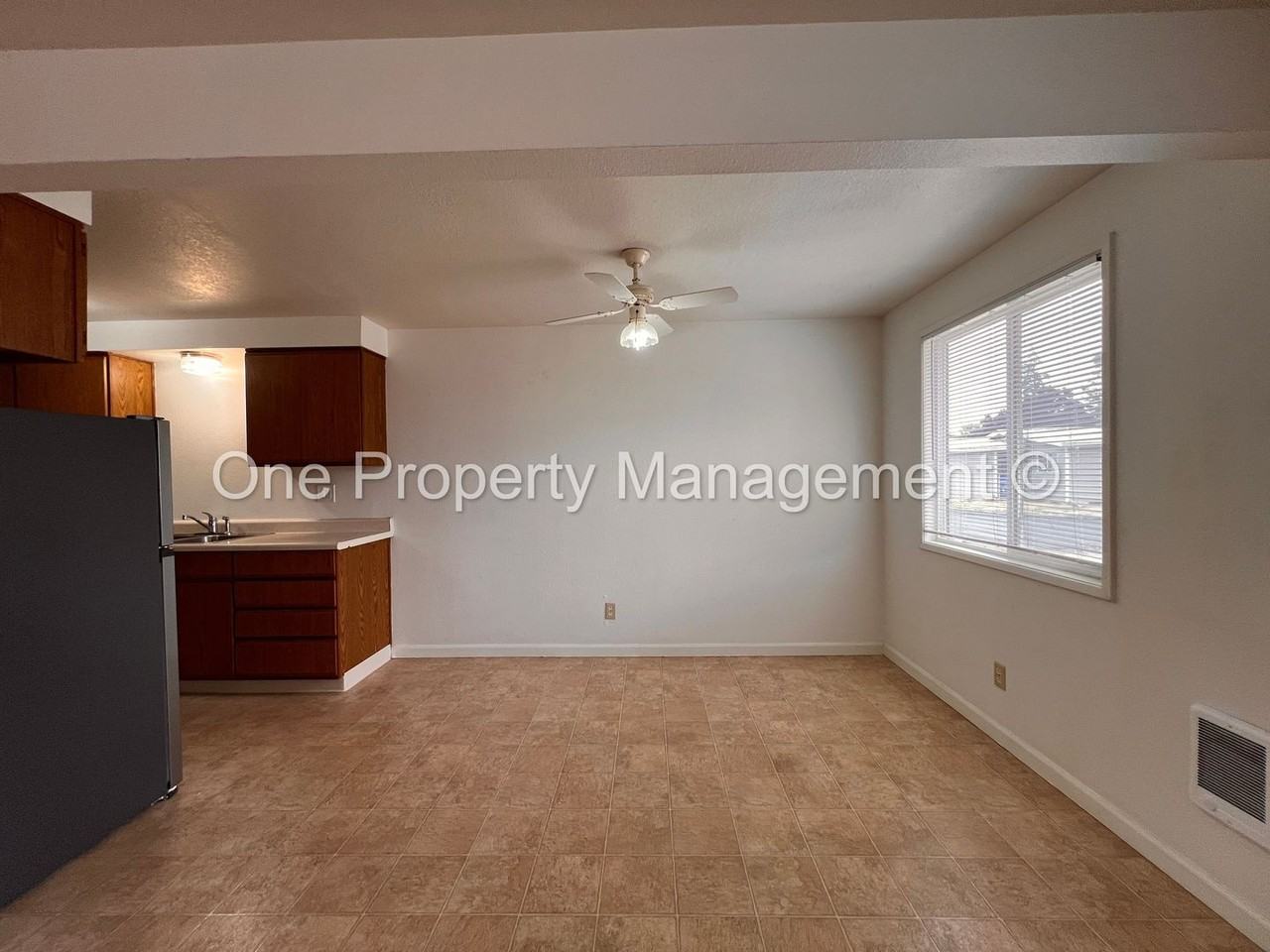 119 Se 98th Ave - Photo 6 of 19