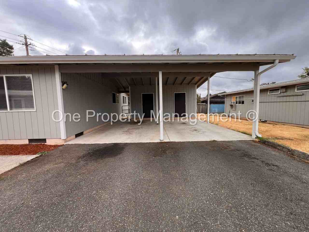 121 Se 98th Ave - Photo 2 of 17