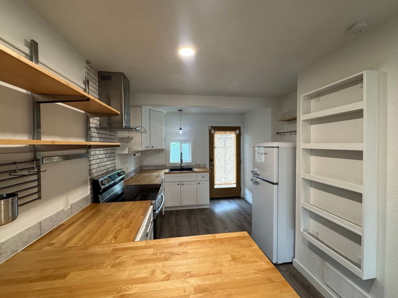 527 S 50th St - Photo 4 of 14