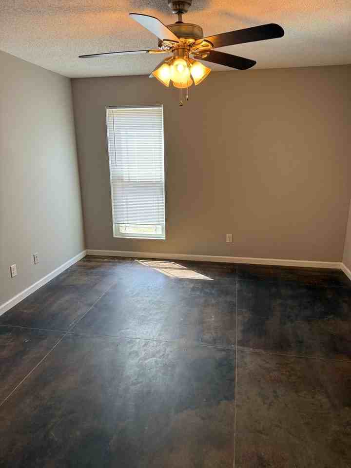 1264 Ball Park Ave Ne - Photo 3 of 9