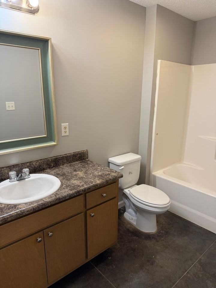 1264 Ball Park Ave Ne - Photo 4 of 9