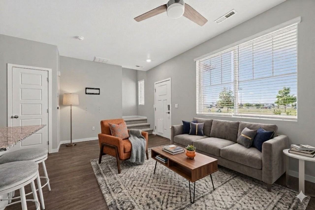 229 Molinar St - Photo 6 of 20