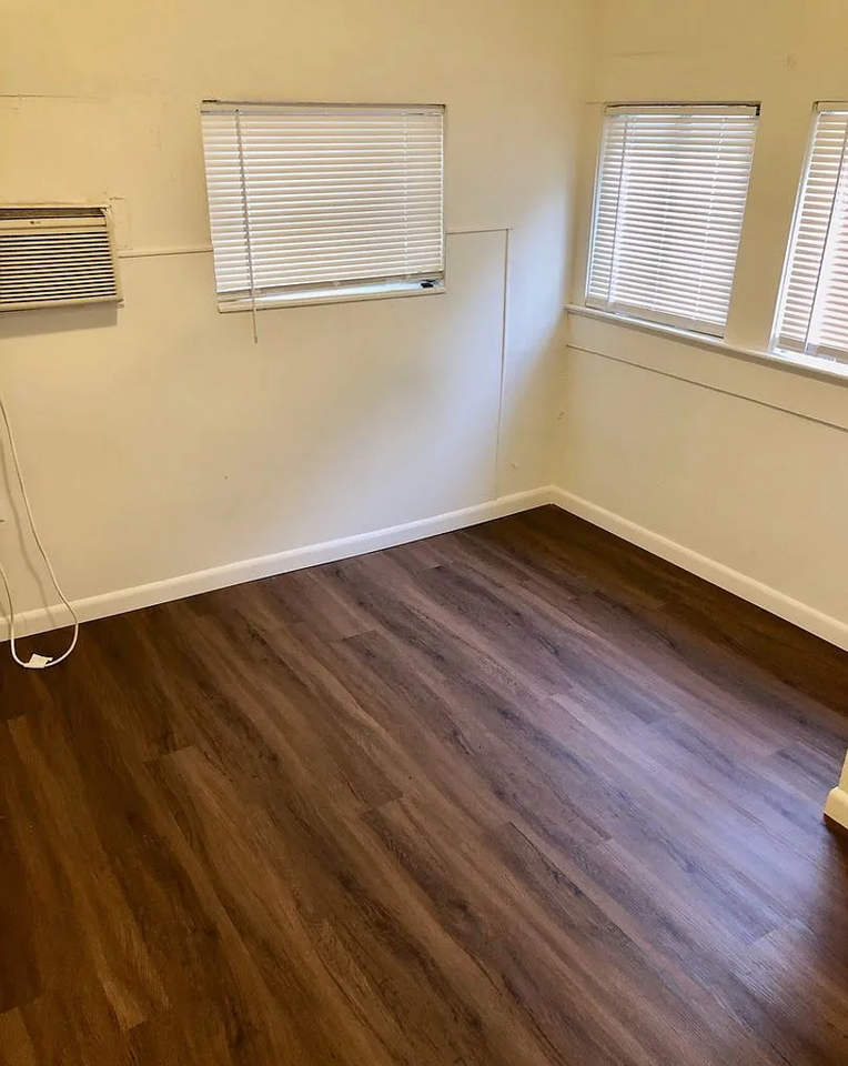 315 S Ingraham Ave #1 - Photo 6 of 6