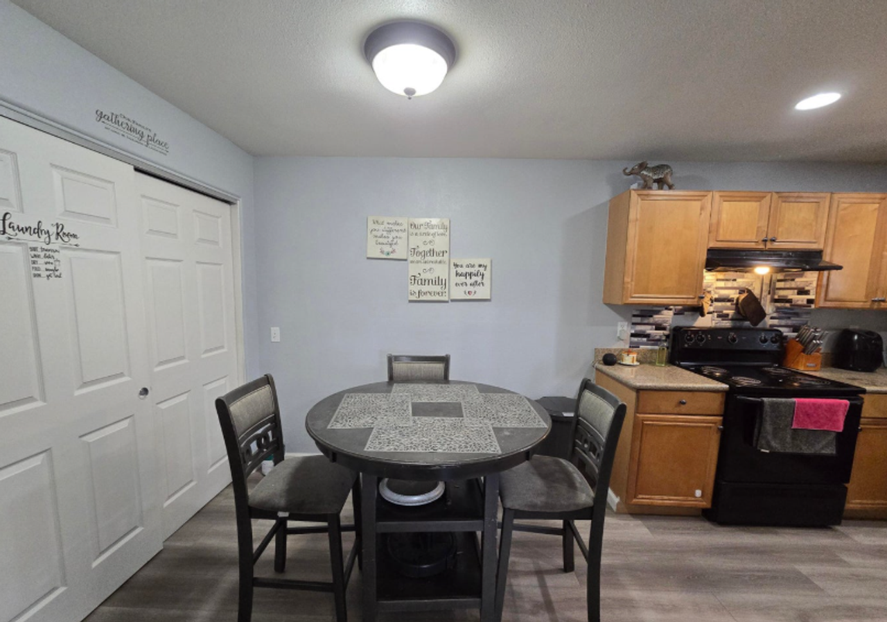 2000 Silverada Blvd #413 - Photo 6 of 7