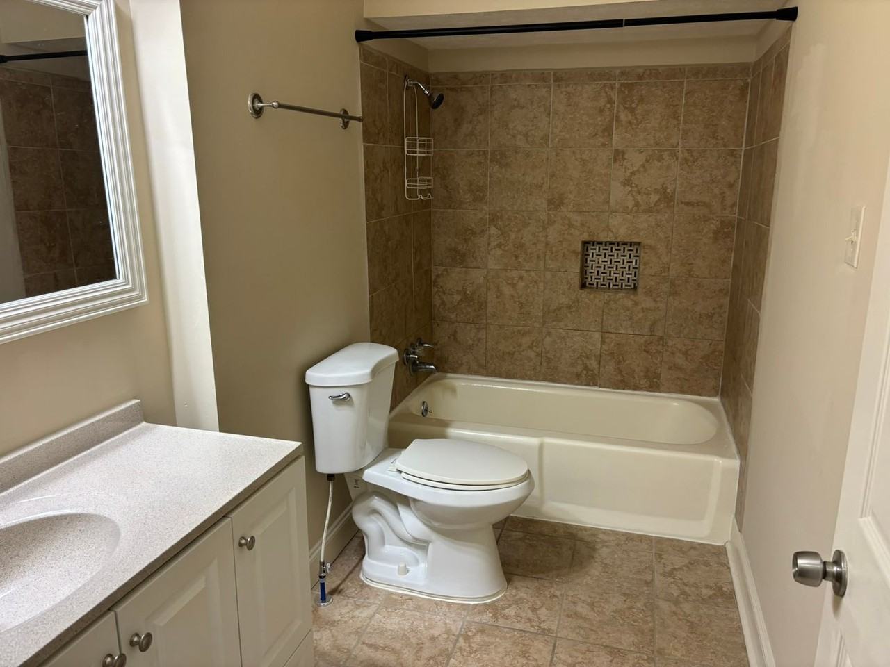 2104 Avalon Rd - Photo 6 of 19