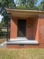 featured image of 1915 Bullard St