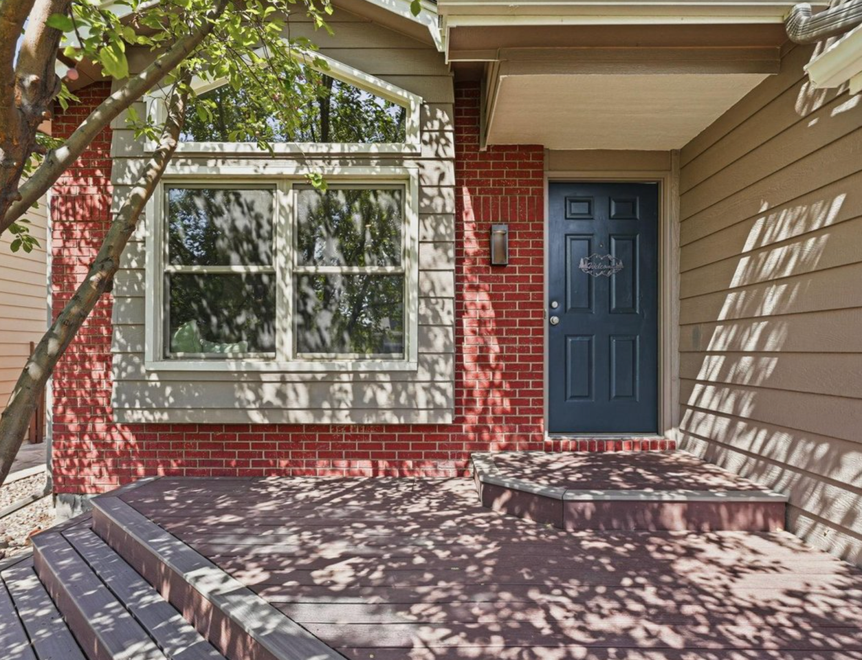 1747 Sumac St - Photo 2 of 39