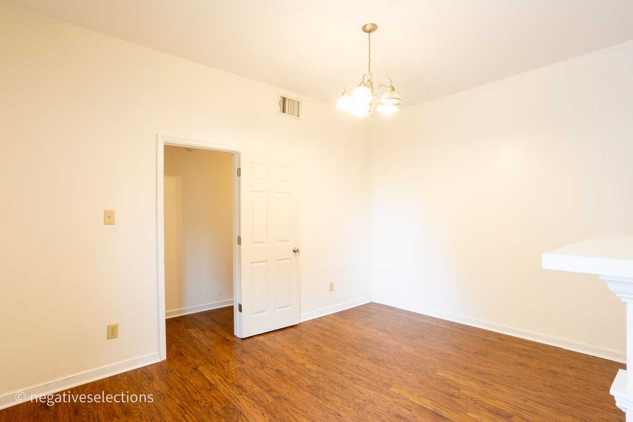127 W Jackson St - Photo 6 of 26