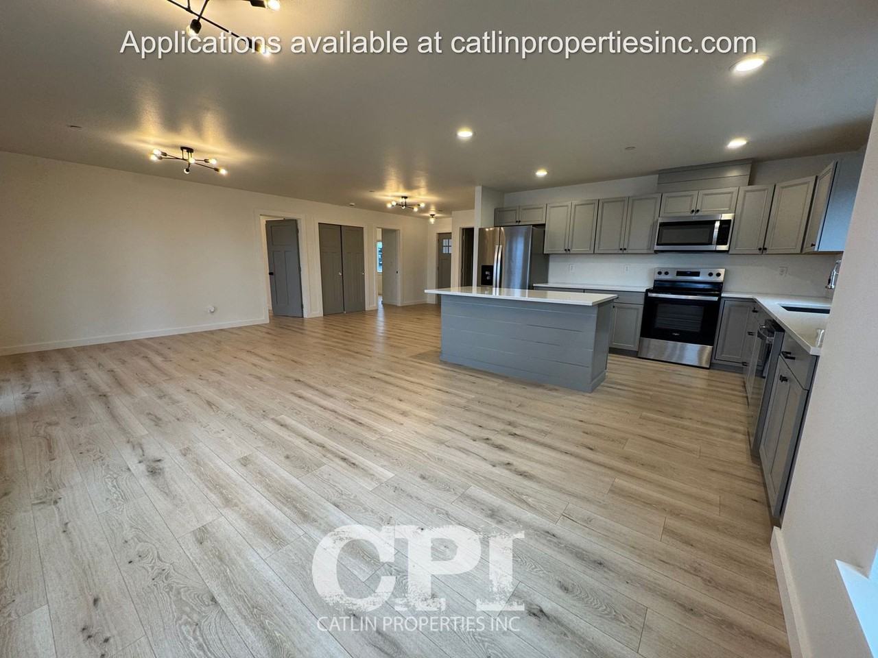 572 Columbia St #B - Photo 6 of 24