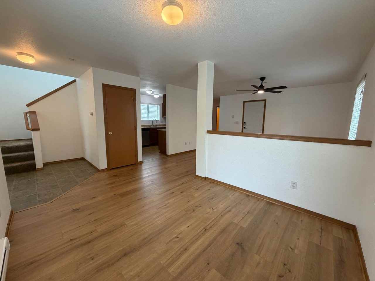 2126 Charles St - Photo 3 of 25