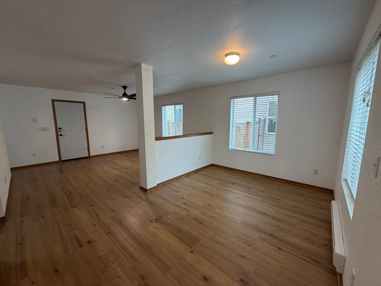 2126 Charles St - Photo 4 of 25