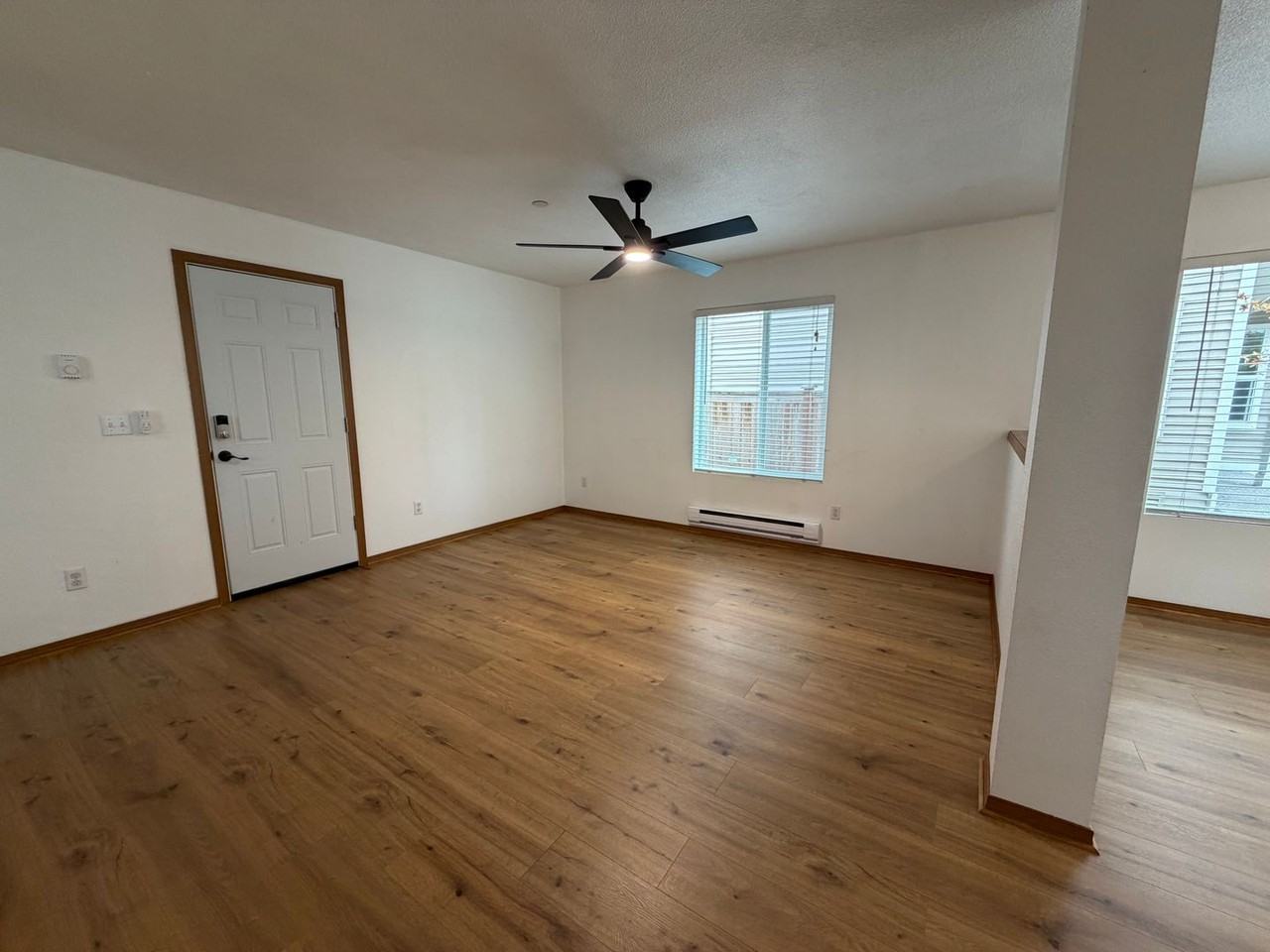 2126 Charles St - Photo 5 of 25