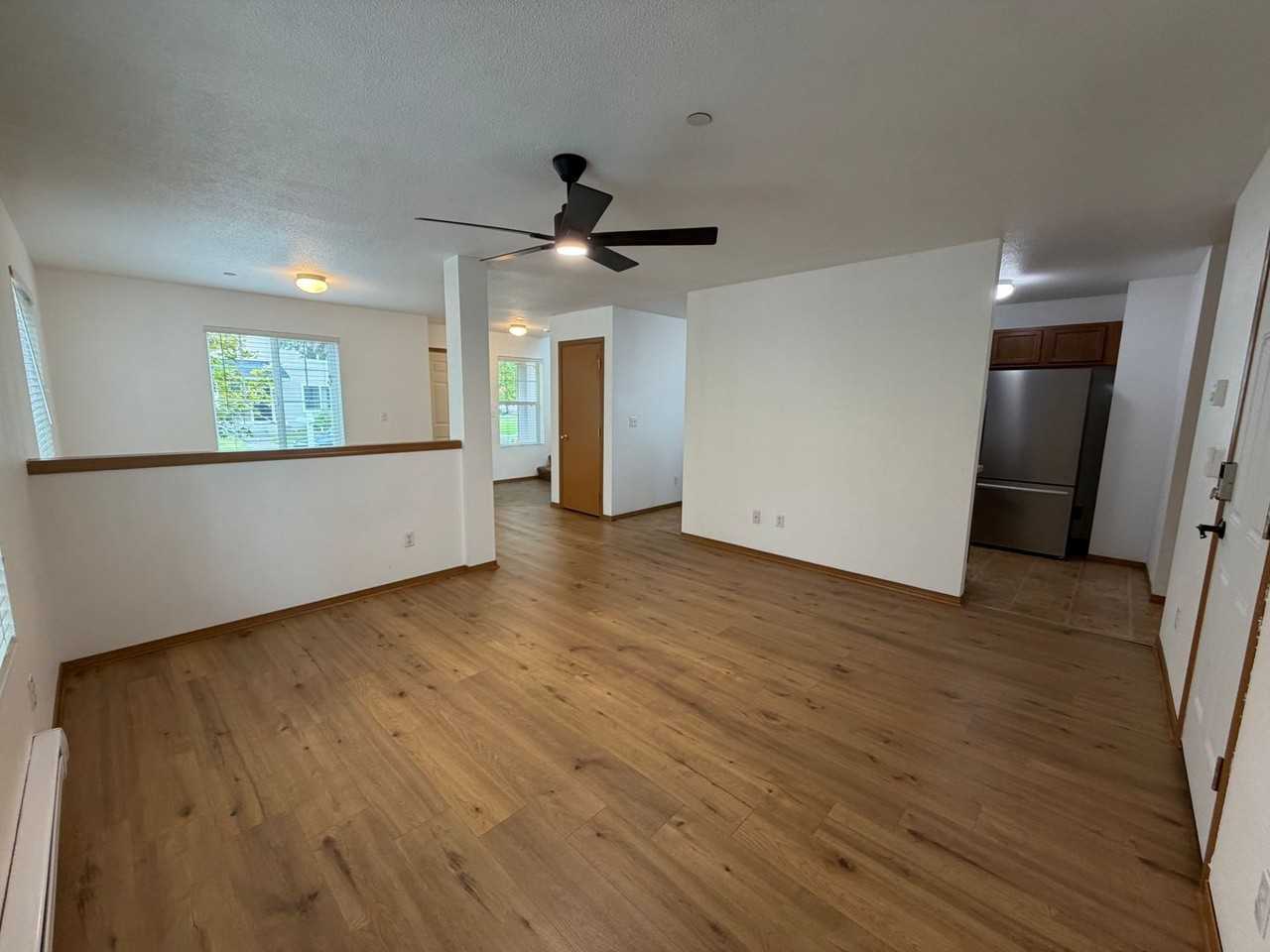 2126 Charles St - Photo 6 of 25