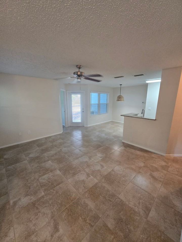 2577 Grassy Point Dr - Photo 5 of 29