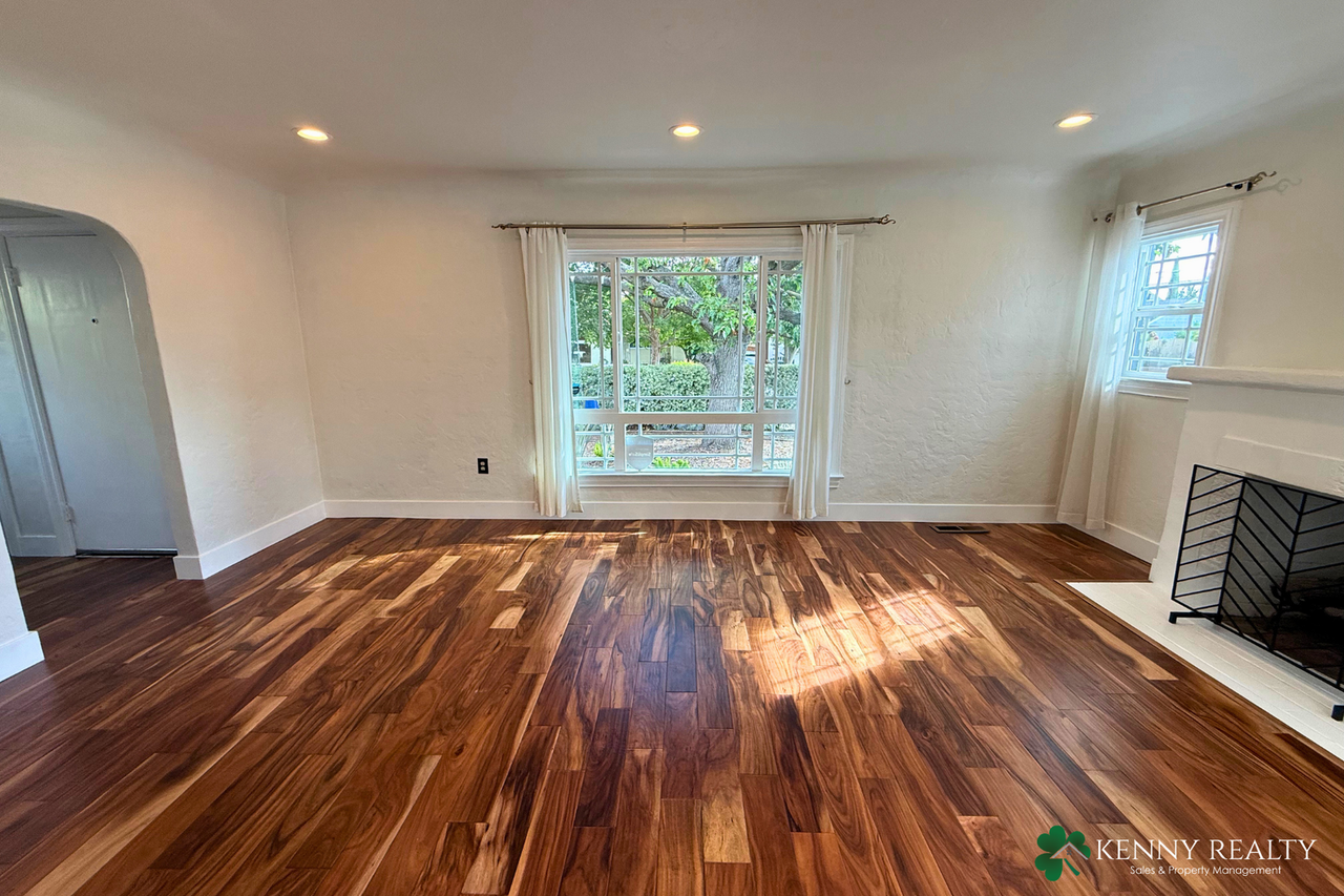 1118 Fay St - Photo 7 of 34
