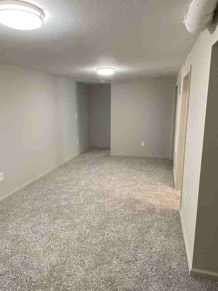 556 N Colby Ave - Photo 7 of 10