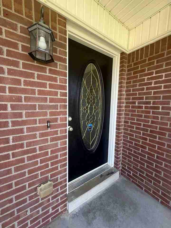 762 John Austin Ln - Photo 2 of 8
