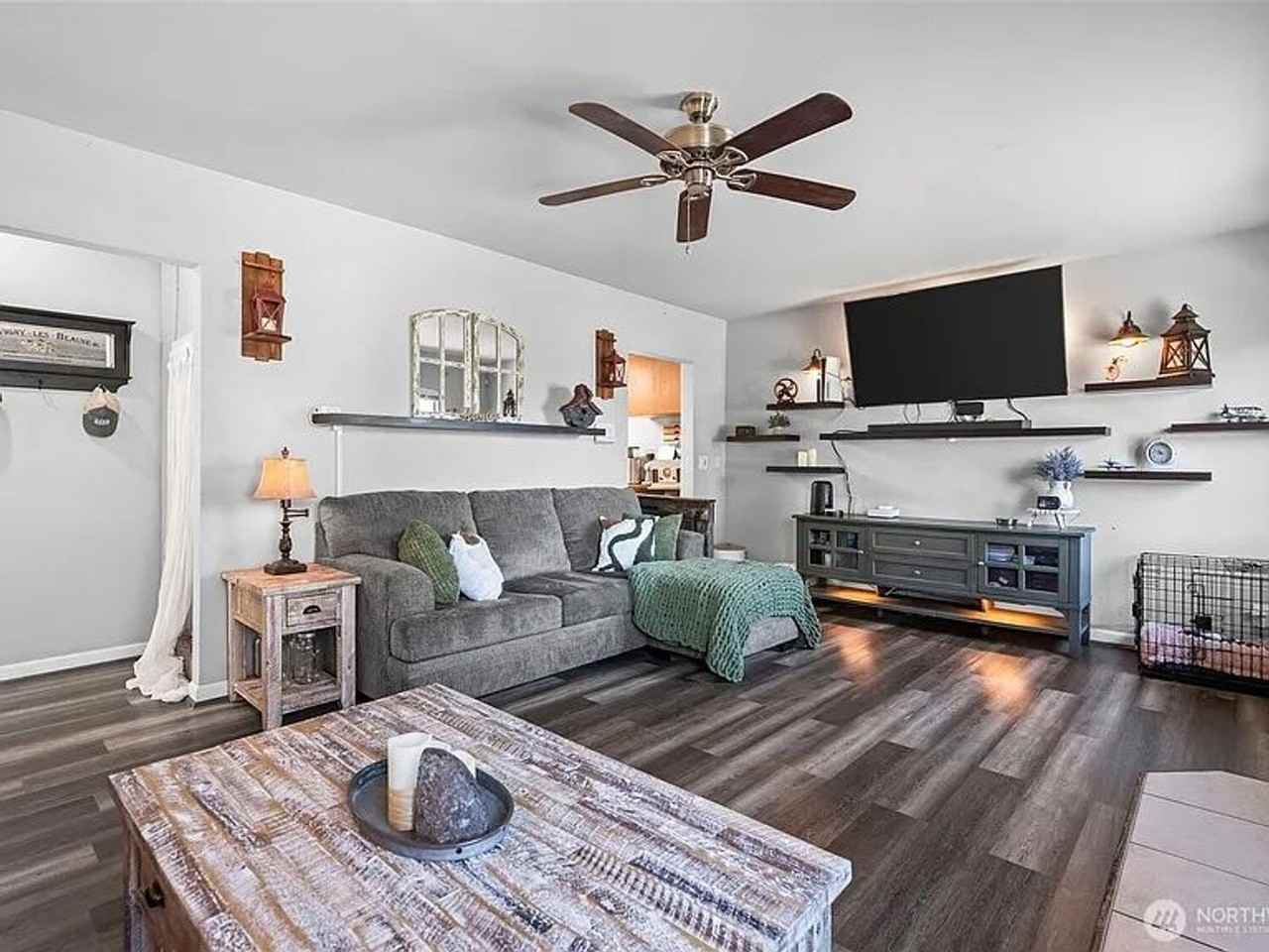 5436 S Thompson Ave - Photo 4 of 21