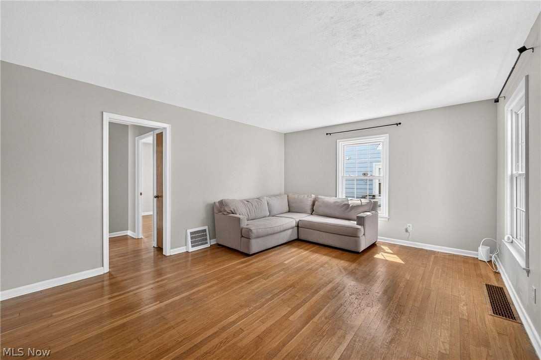 19337 Telbir Ave - Photo 4 of 28