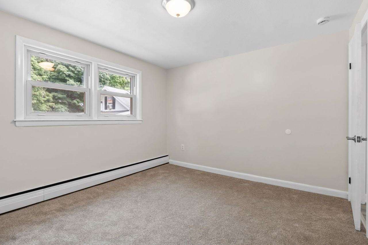 7 Smith St - Photo 6 of 7