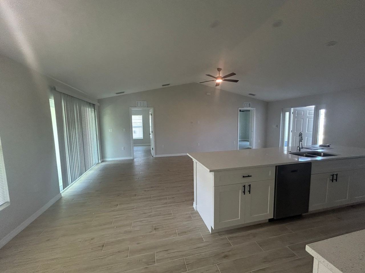 2020 Ne 39th Ter - Photo 3 of 17