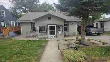 featured image of 742 Lewis Ave