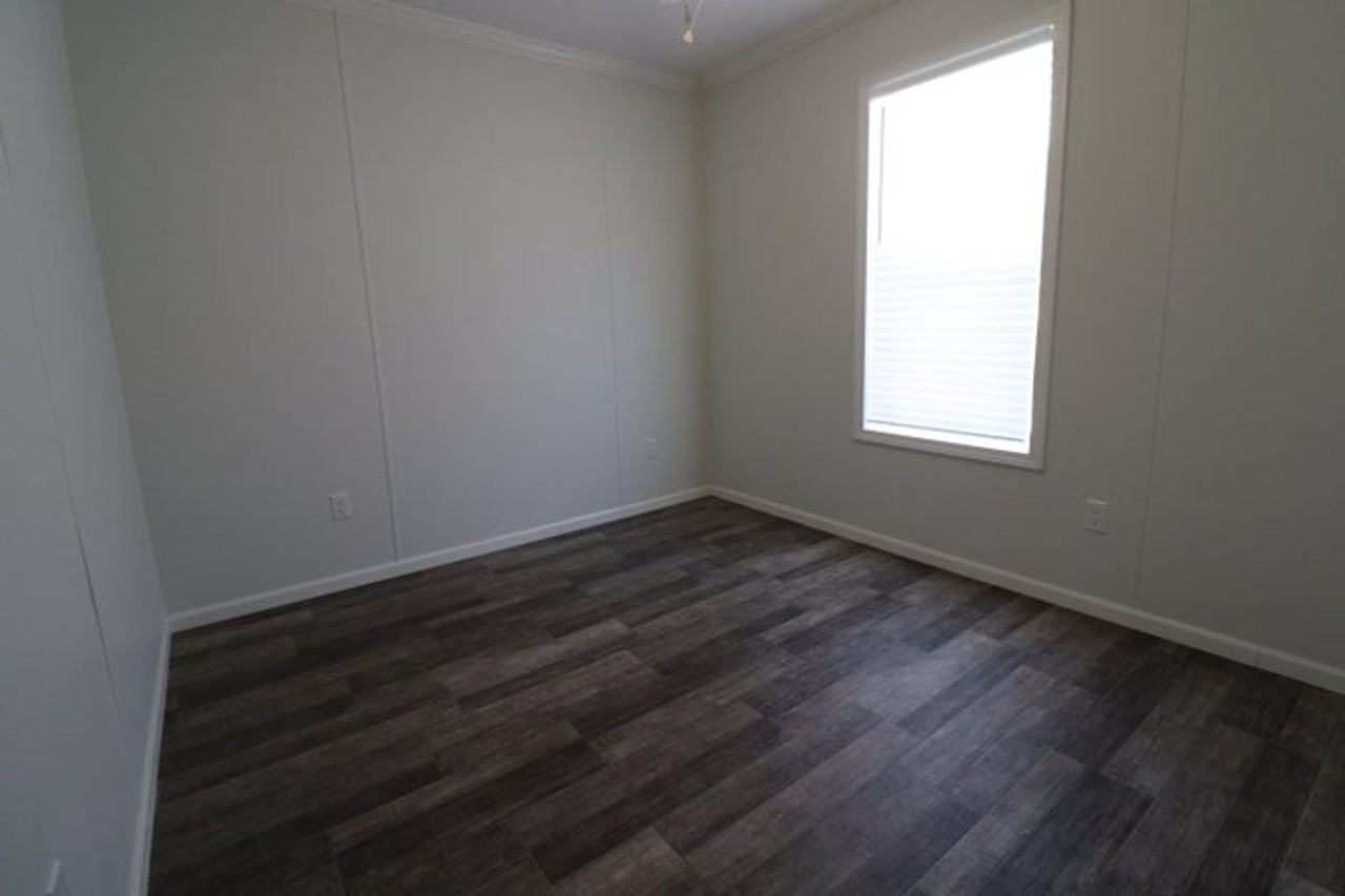 22868 Dolphin Rd - Photo 4 of 13