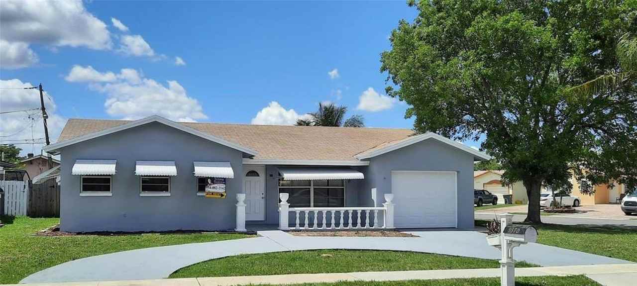 9370 Sw 1st Pl - Photo 5 of 11