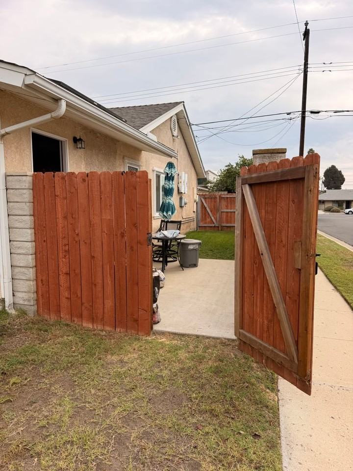 1108 Jay Ave - Photo 3 of 8