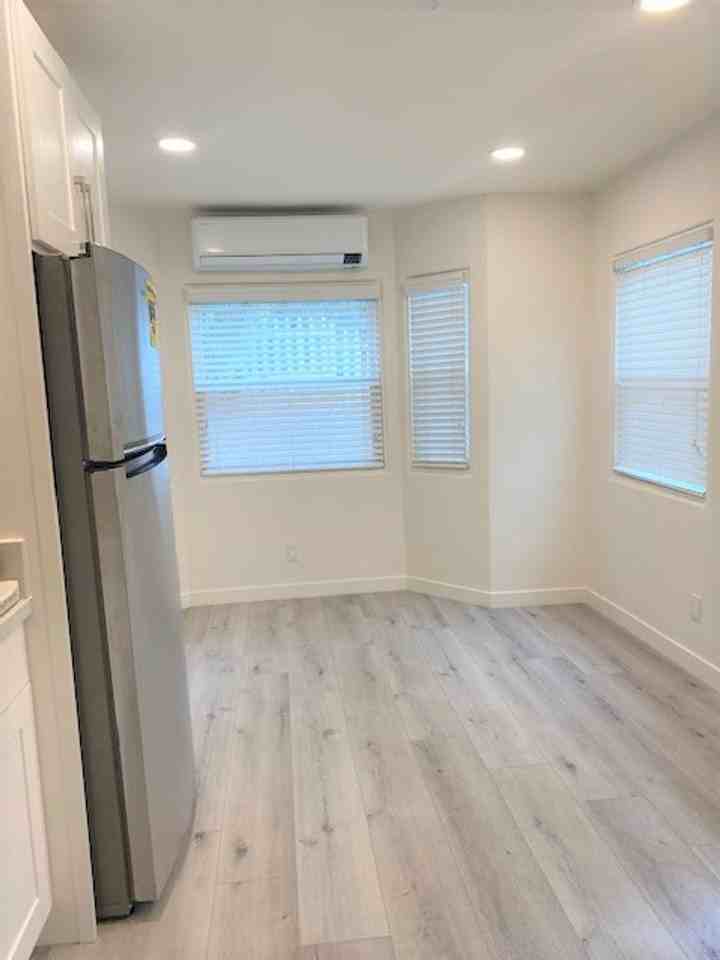 5013 Genevieve Ave #5021 - Photo 3 of 11