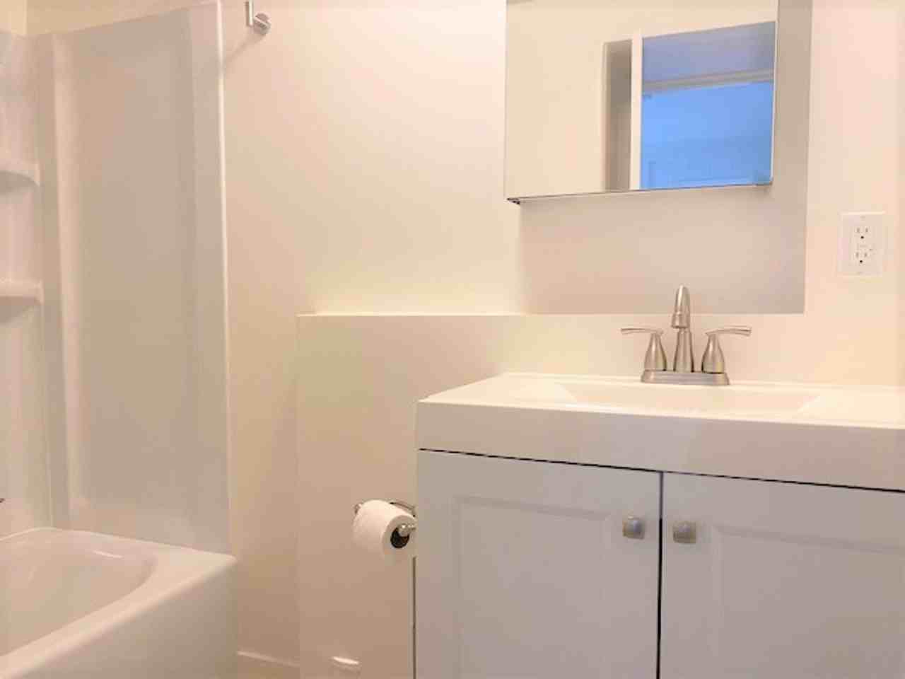 5013 Genevieve Ave #5021 - Photo 7 of 11