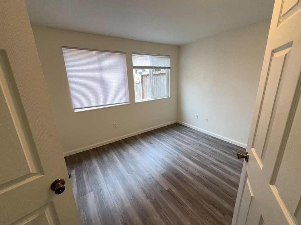 4539 Valley West Blvd - Photo 6 of 17